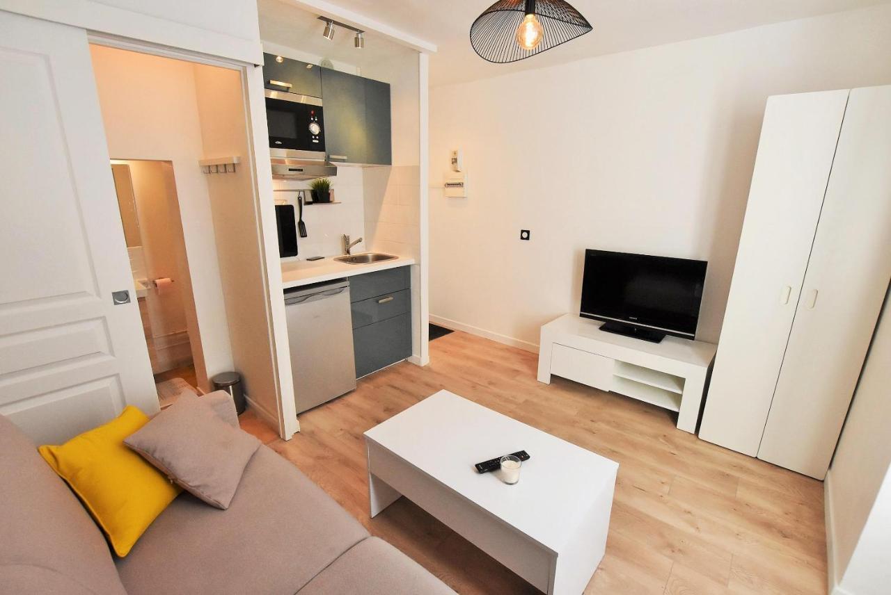 Appartement Au Coeur De La Ville De Taverny Kültér fotó